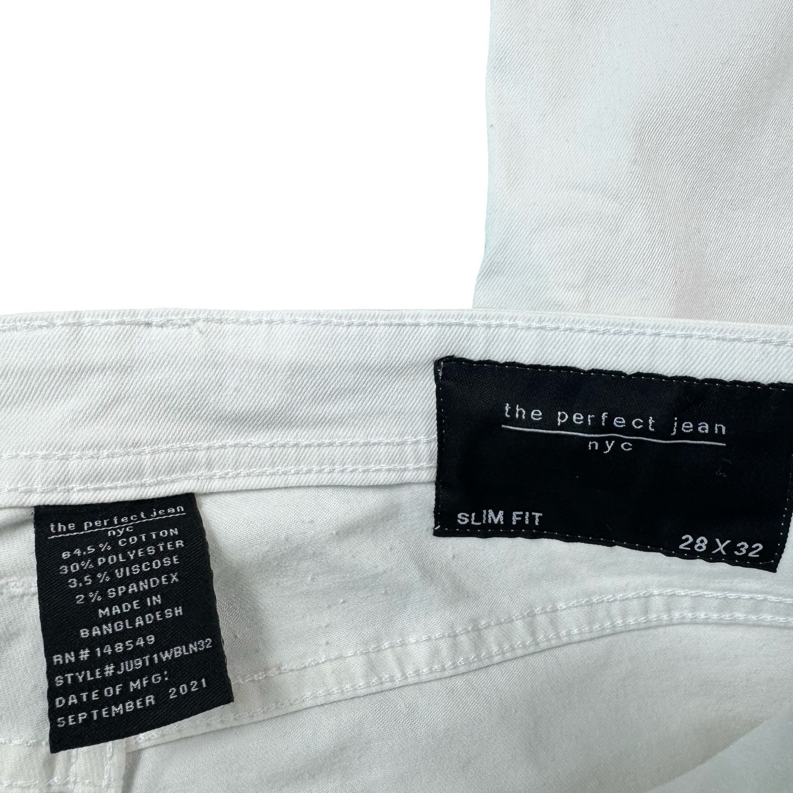 The Perfect Jean White Slim Fit Mens Denim Jean Size 28x32 Nwt — image 3 of 6
